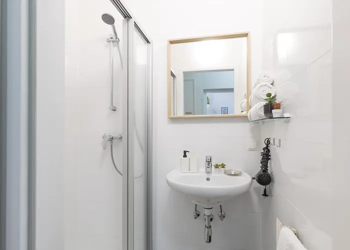 Yeshello Station Apartment